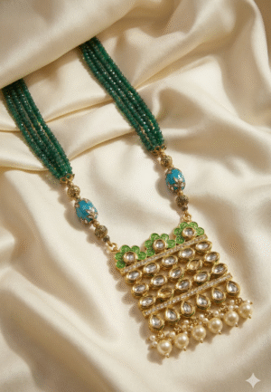 Traditional Pendent set