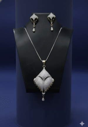 ad pendent set