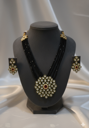 pendent set